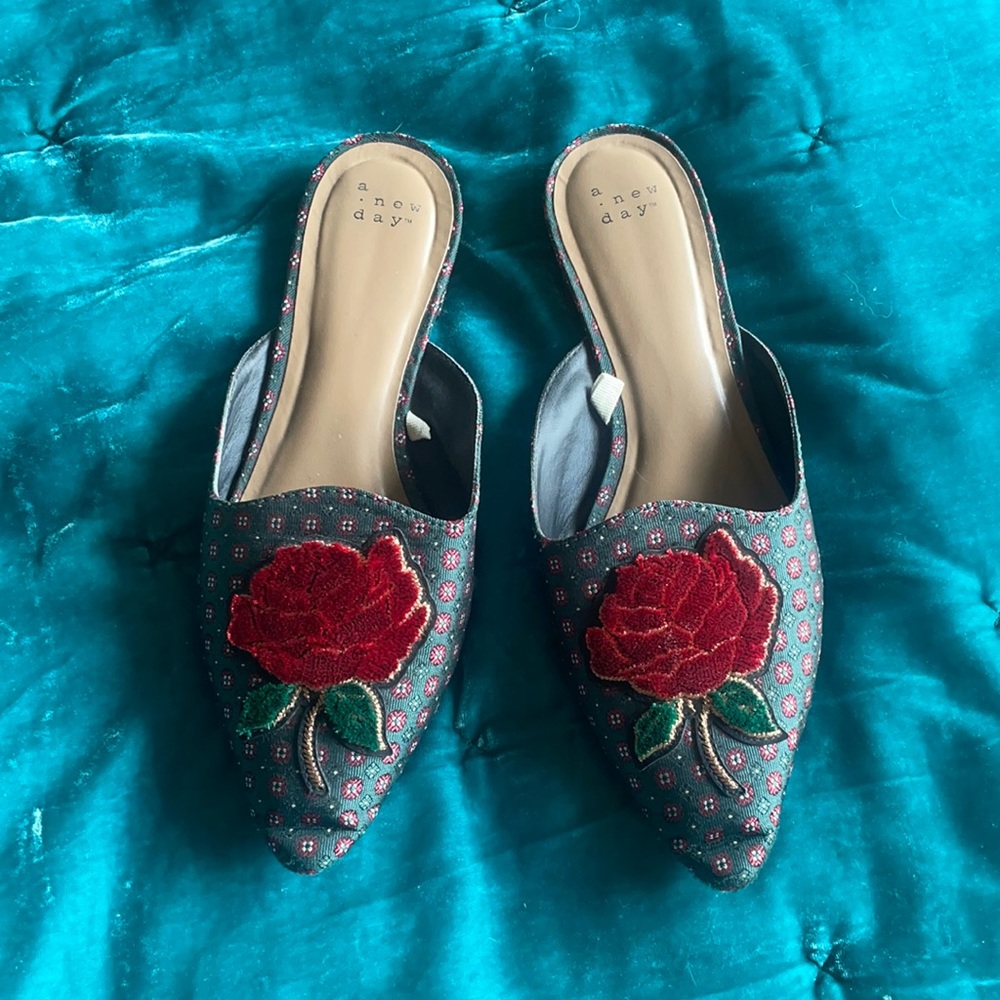Green rose slip on shoes